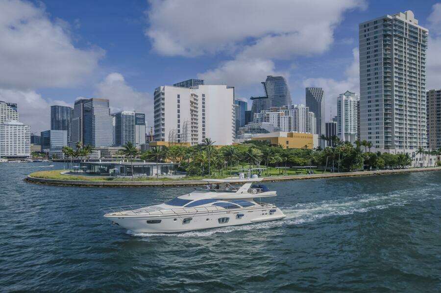 Thinks It s His Too 75ft Azimut Yacht For Sale