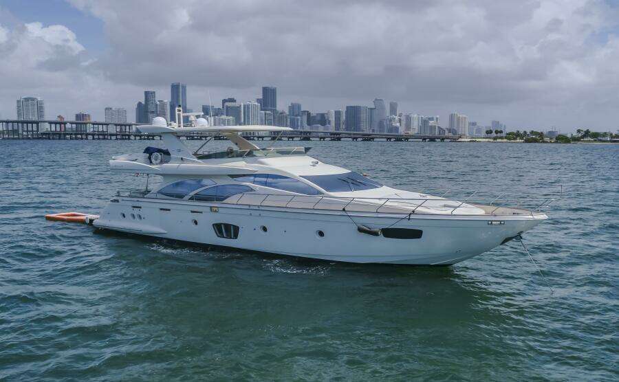 Thinks It s His Too 75ft Azimut Yacht For Sale