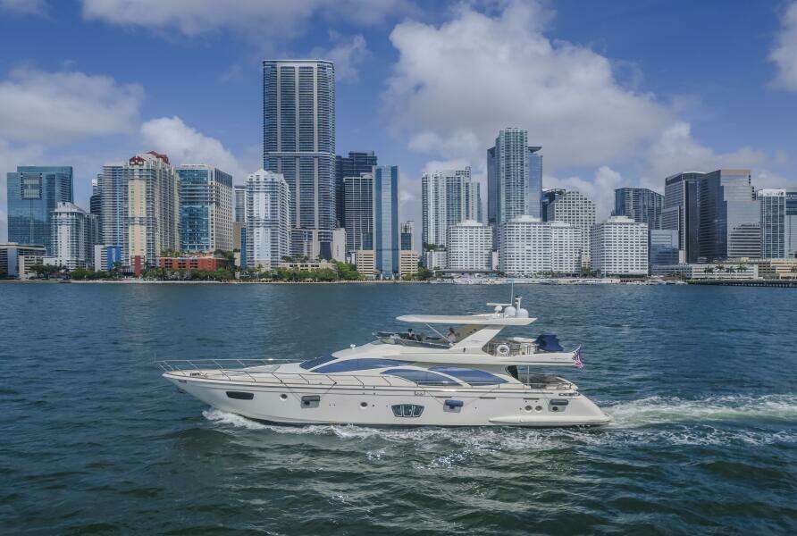 Thinks It s His Too 75ft Azimut Yacht For Sale