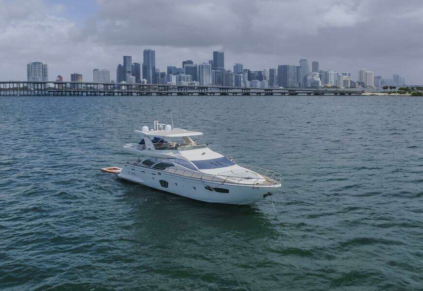 Thinks It s His Too 75ft Azimut Yacht For Sale