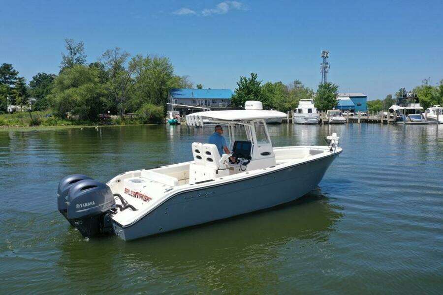 28ft Cobia Yacht For Sale