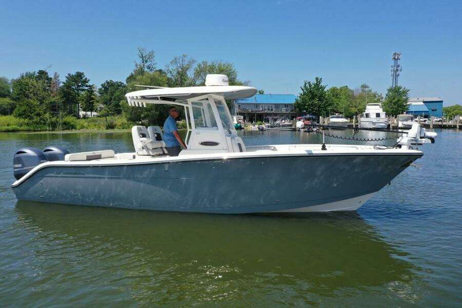28ft Cobia Yacht For Sale