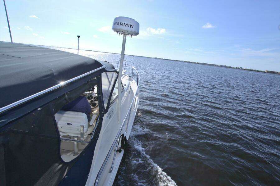 UL LA LA 30ft Mainship Yacht For Sale