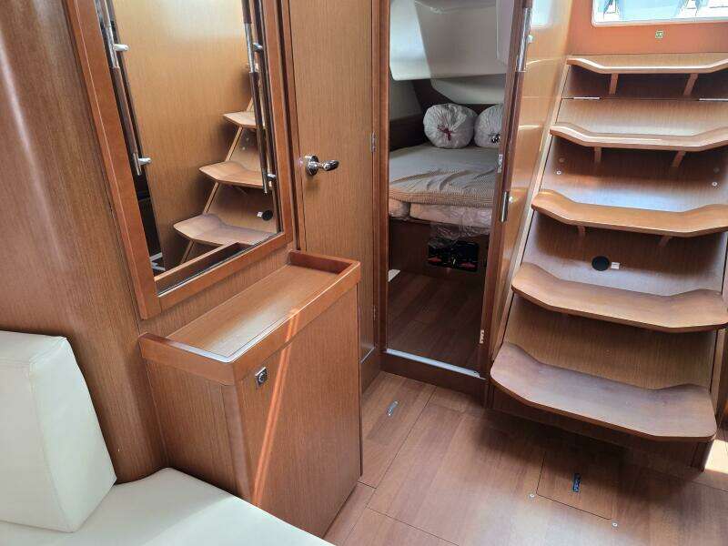 SABRINA 41ft Beneteau Yacht For Sale