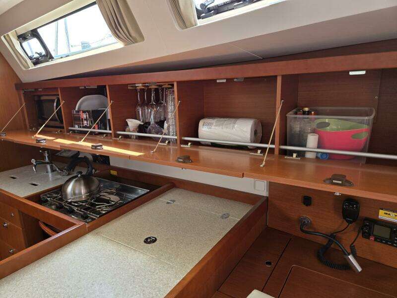 SABRINA 41ft Beneteau Yacht For Sale