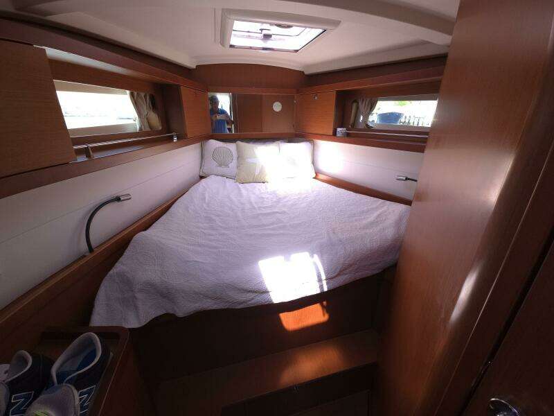 SABRINA 41ft Beneteau Yacht For Sale