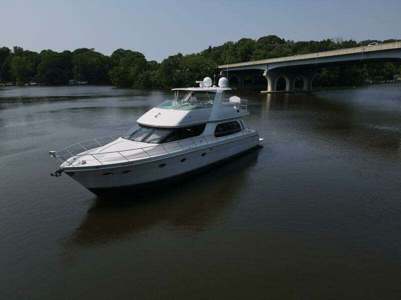 56ft Carver Yacht For Sale