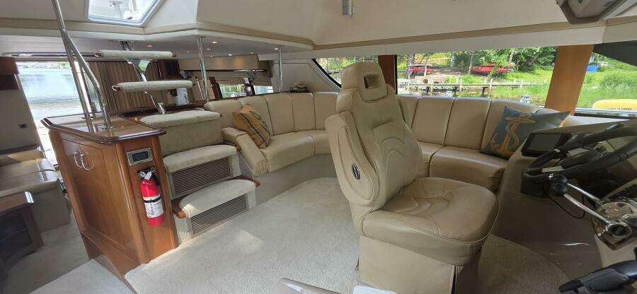 56ft Carver Yacht For Sale