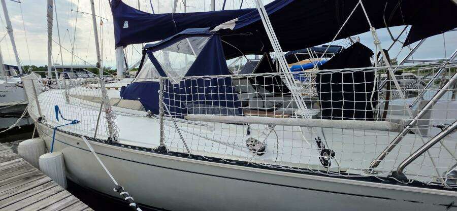 37ft C amp C Yacht For Sale