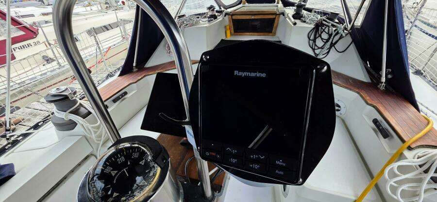 37ft C amp C Yacht For Sale
