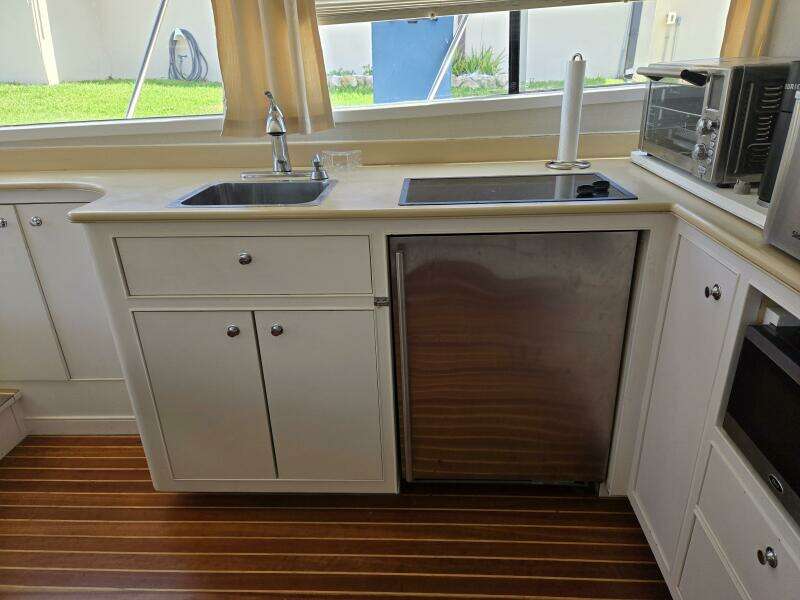 Lady Elizabeth 44ft Huckins Yacht For Sale