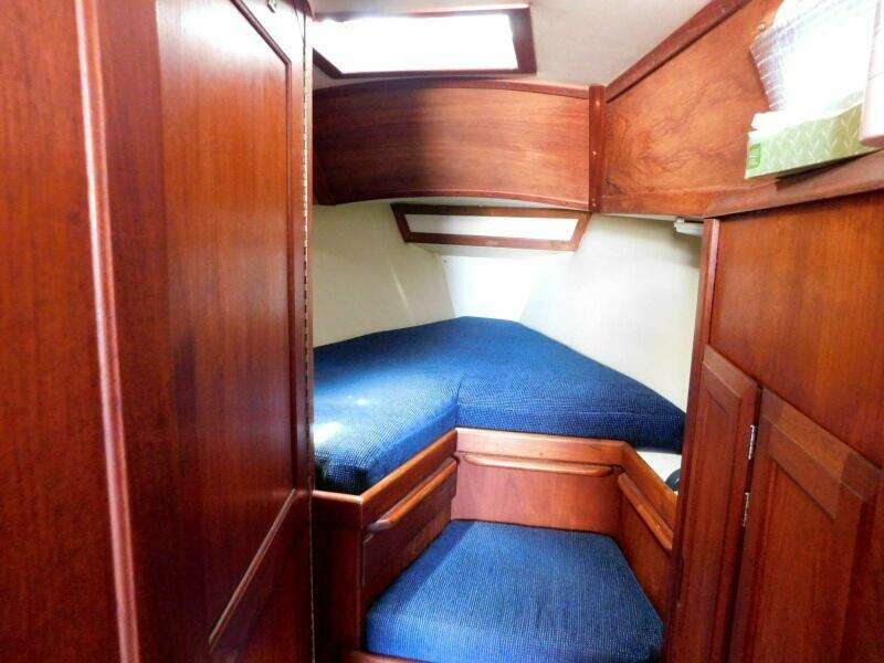 Iris 30ft Ericson Yacht For Sale