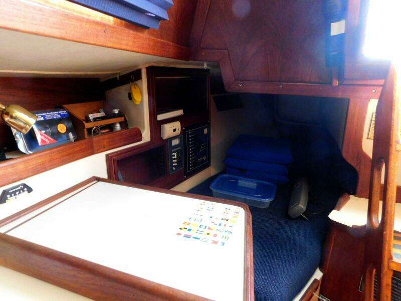 Iris 30ft Ericson Yacht For Sale