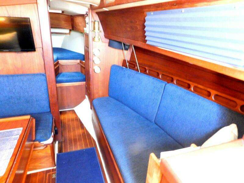 Iris 30ft Ericson Yacht For Sale