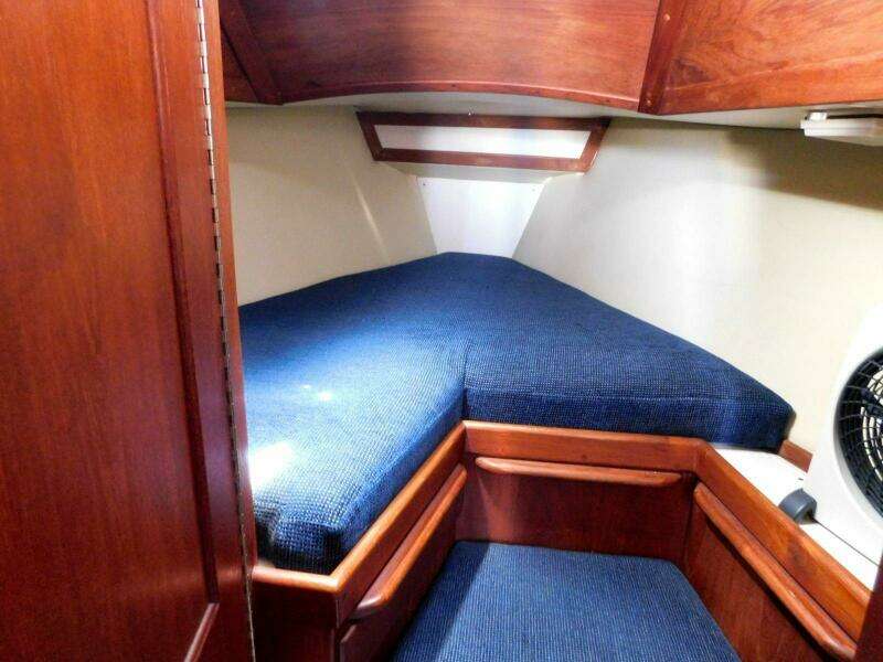 Iris 30ft Ericson Yacht For Sale