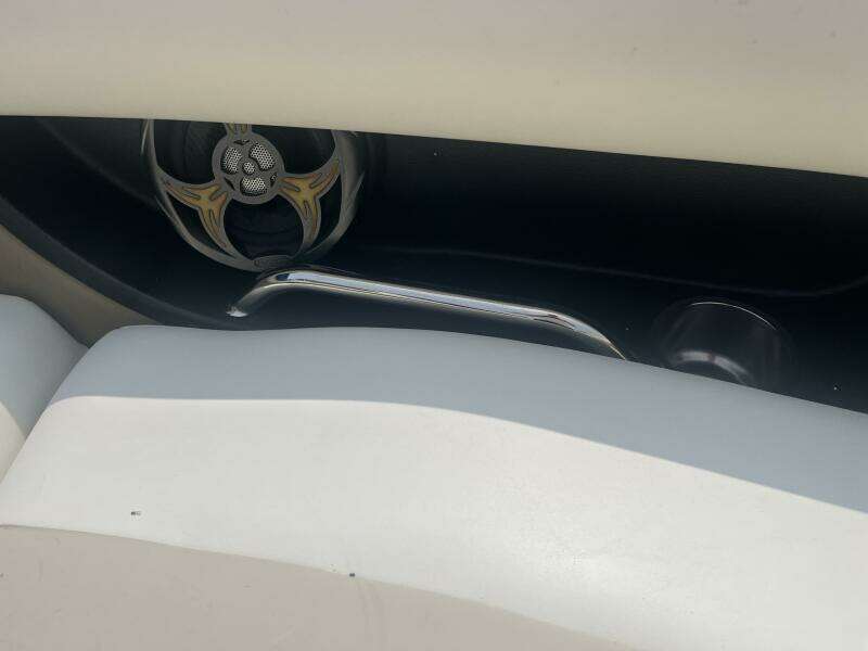 23ft Regal Yacht For Sale