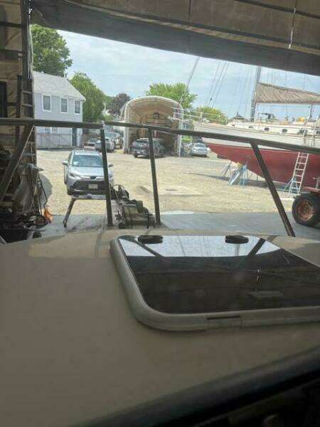 Dog House 22ft Defiance Yacht For Sale