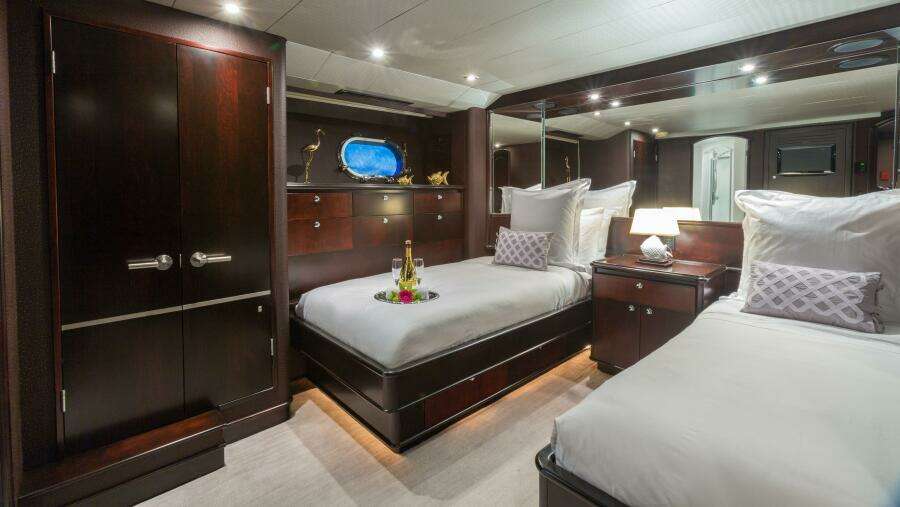 UNBRIDLED 116ft Westport   Crescent Yacht For Sale