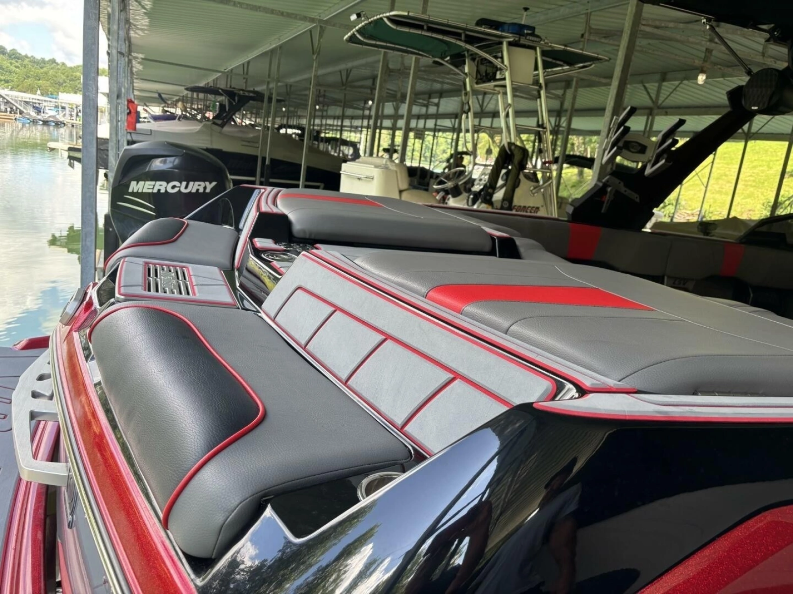 2022 Malibu Wakesetter 23 LSV