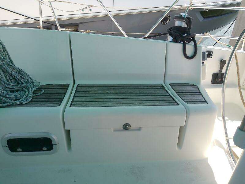 42ft Beneteau Yacht For Sale