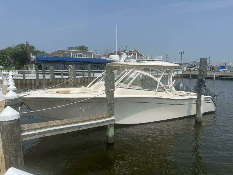33ft Grady White Yacht For Sale