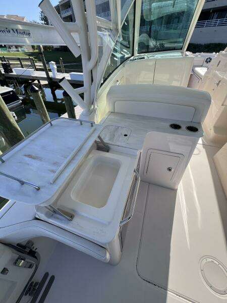 32ft Grady White Yacht For Sale