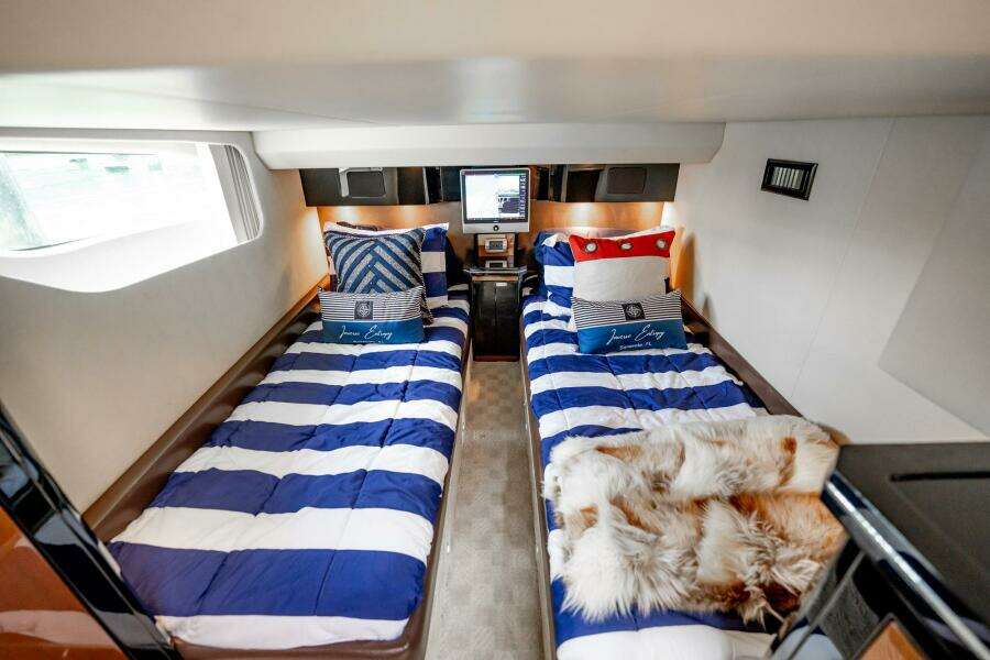 Inverse Entropy 50ft Marquis Yacht For Sale