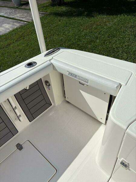 24ft Pathfinder Yacht For Sale