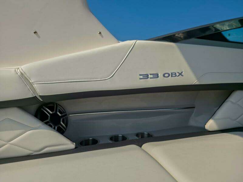 33ft Regal Yacht For Sale