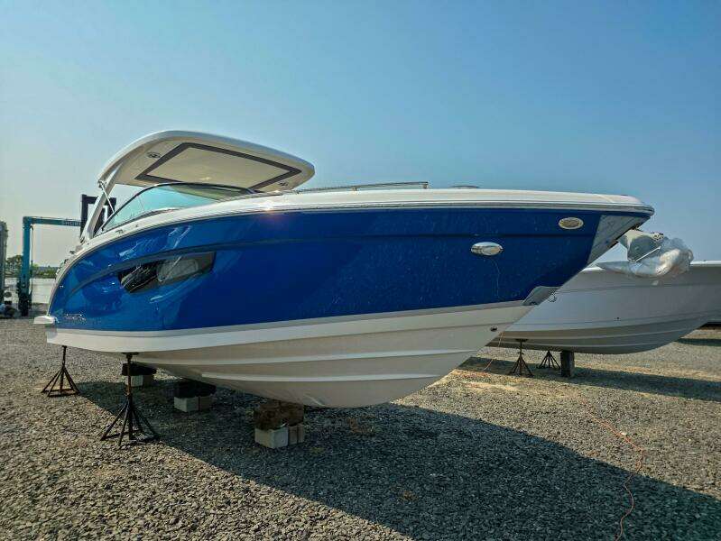 33ft Regal Yacht For Sale