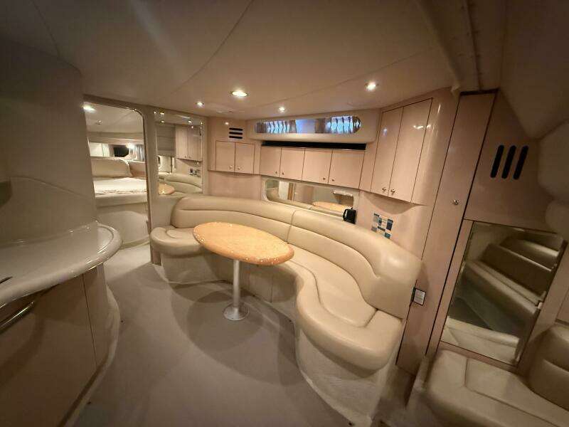 38ft Sea Ray Yacht For Sale