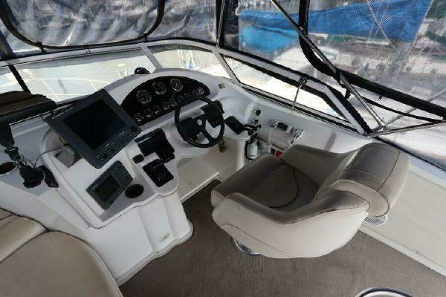 37ft Cruisers Yachts Yacht For Sale