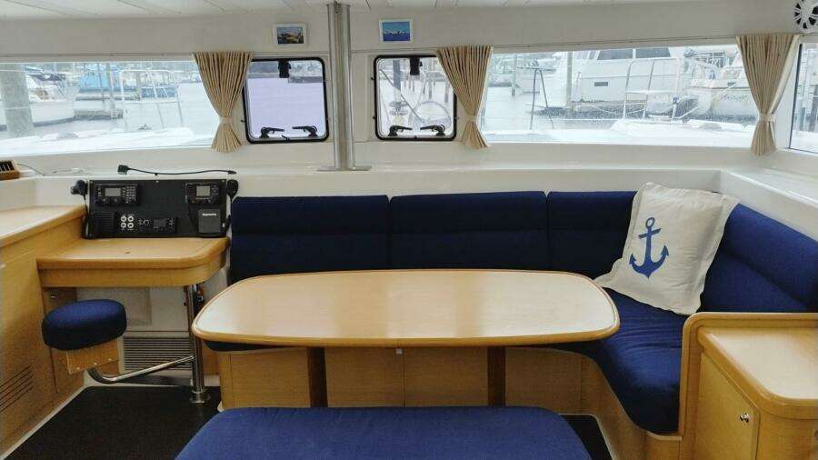 Moon Pearl 42ft Lagoon Yacht For Sale