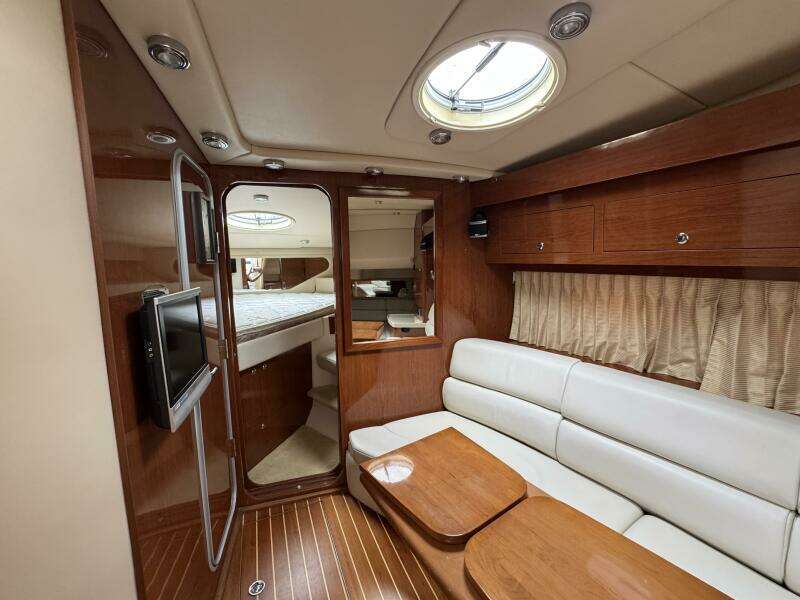 35ft Regal Yacht For Sale
