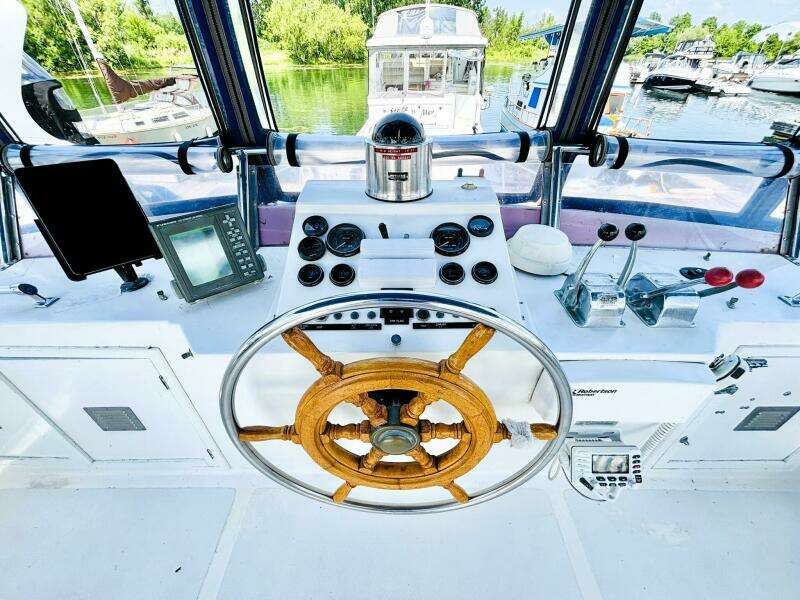 40ft DeFever Yacht For Sale