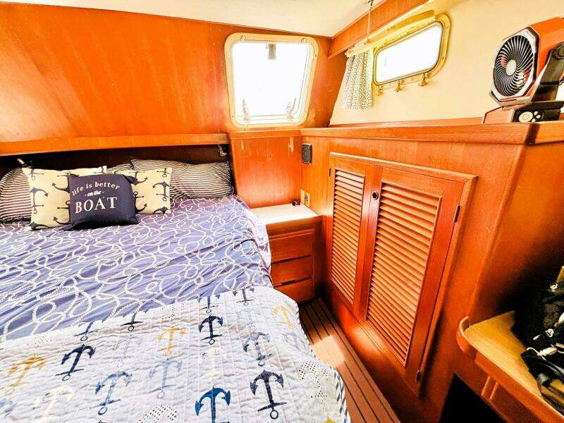40ft DeFever Yacht For Sale