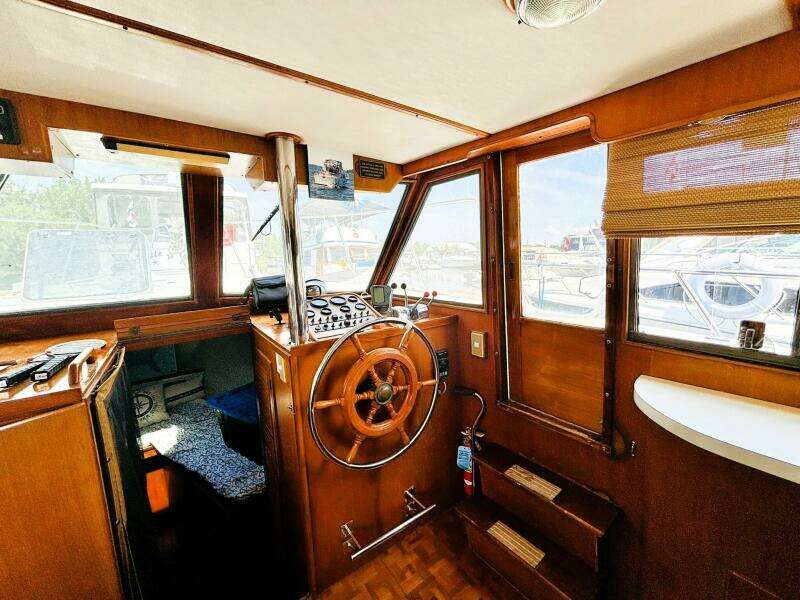 40ft DeFever Yacht For Sale