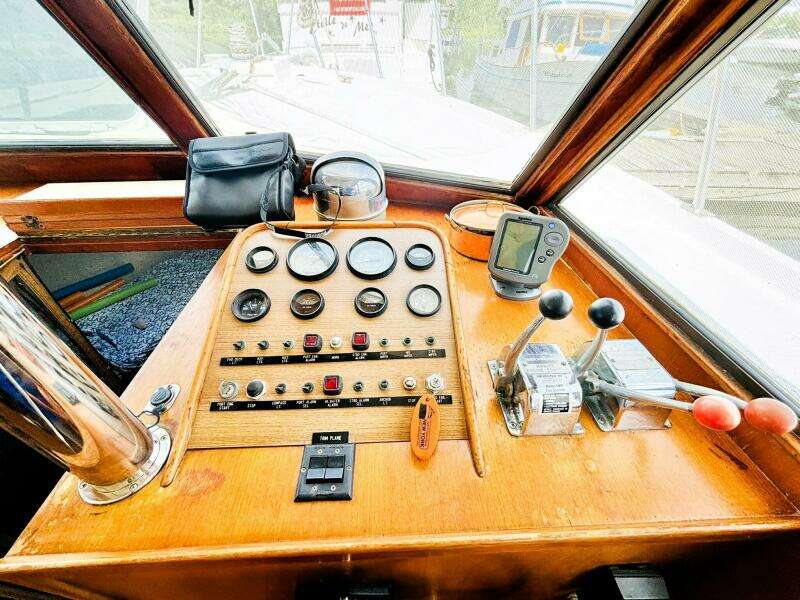 40ft DeFever Yacht For Sale