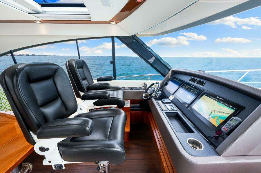 BOA Vida  57ft Riviera Yacht For Sale