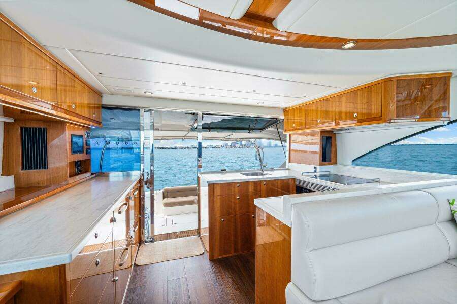 BOA Vida  57ft Riviera Yacht For Sale