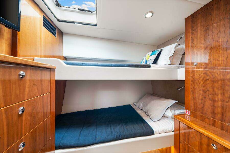 BOA Vida  57ft Riviera Yacht For Sale