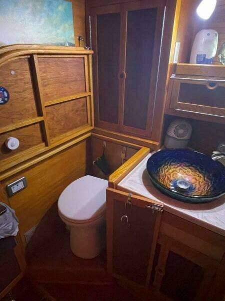 Forward Head/Cabin