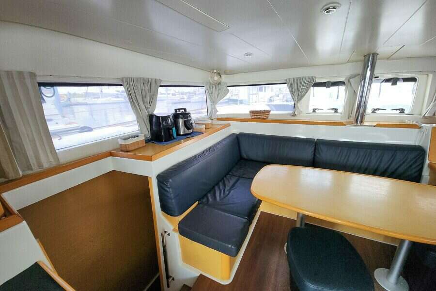 2012-lagoon-400-sail-9767240-20250815123149695-2.jpg