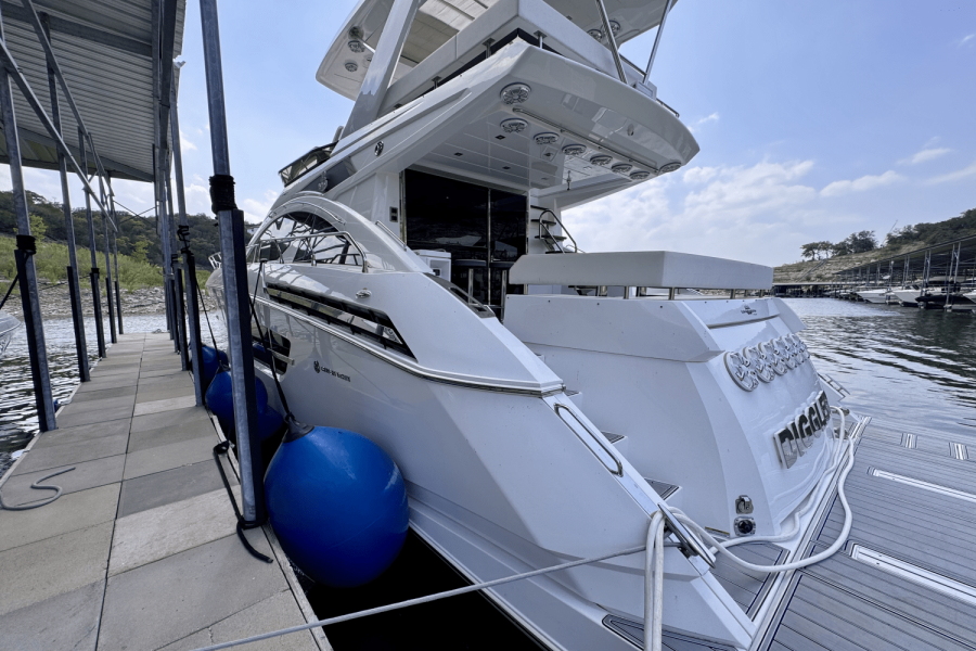 60ft Cruisers Yachts Yacht For Sale