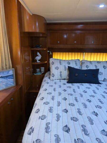 49ft Carver Yacht For Sale