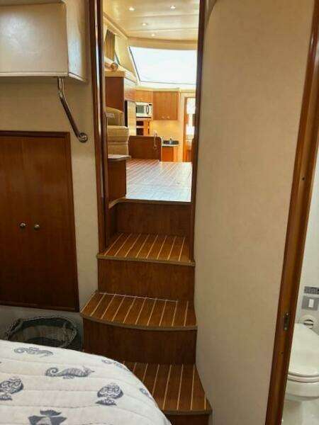 49ft Carver Yacht For Sale