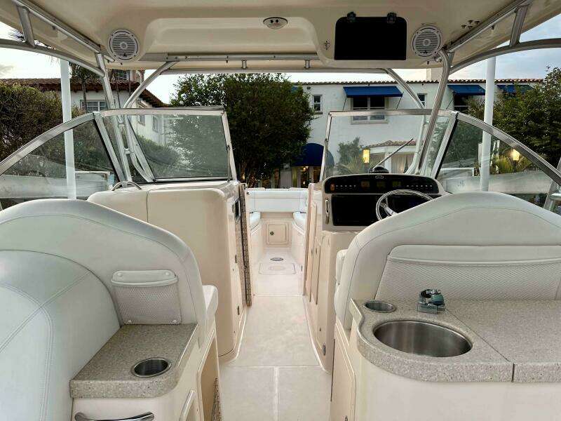 30ft Grady White Yacht For Sale