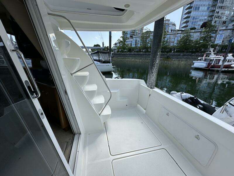38ft Meridian Yacht For Sale