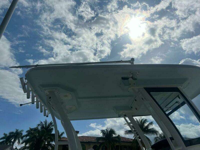 At Last 30ft Robalo Yacht For Sale