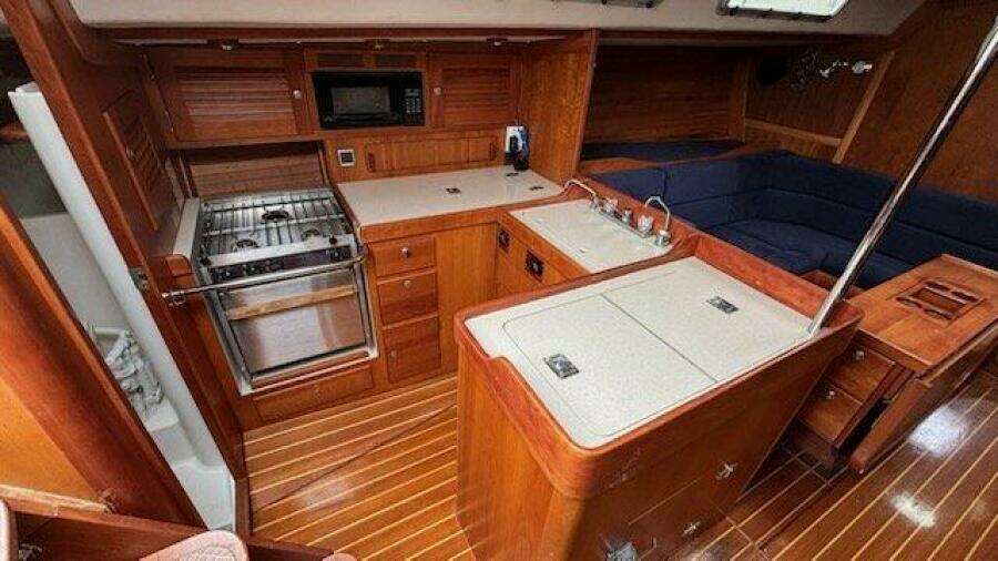 46ft J Boats Yacht For Sale